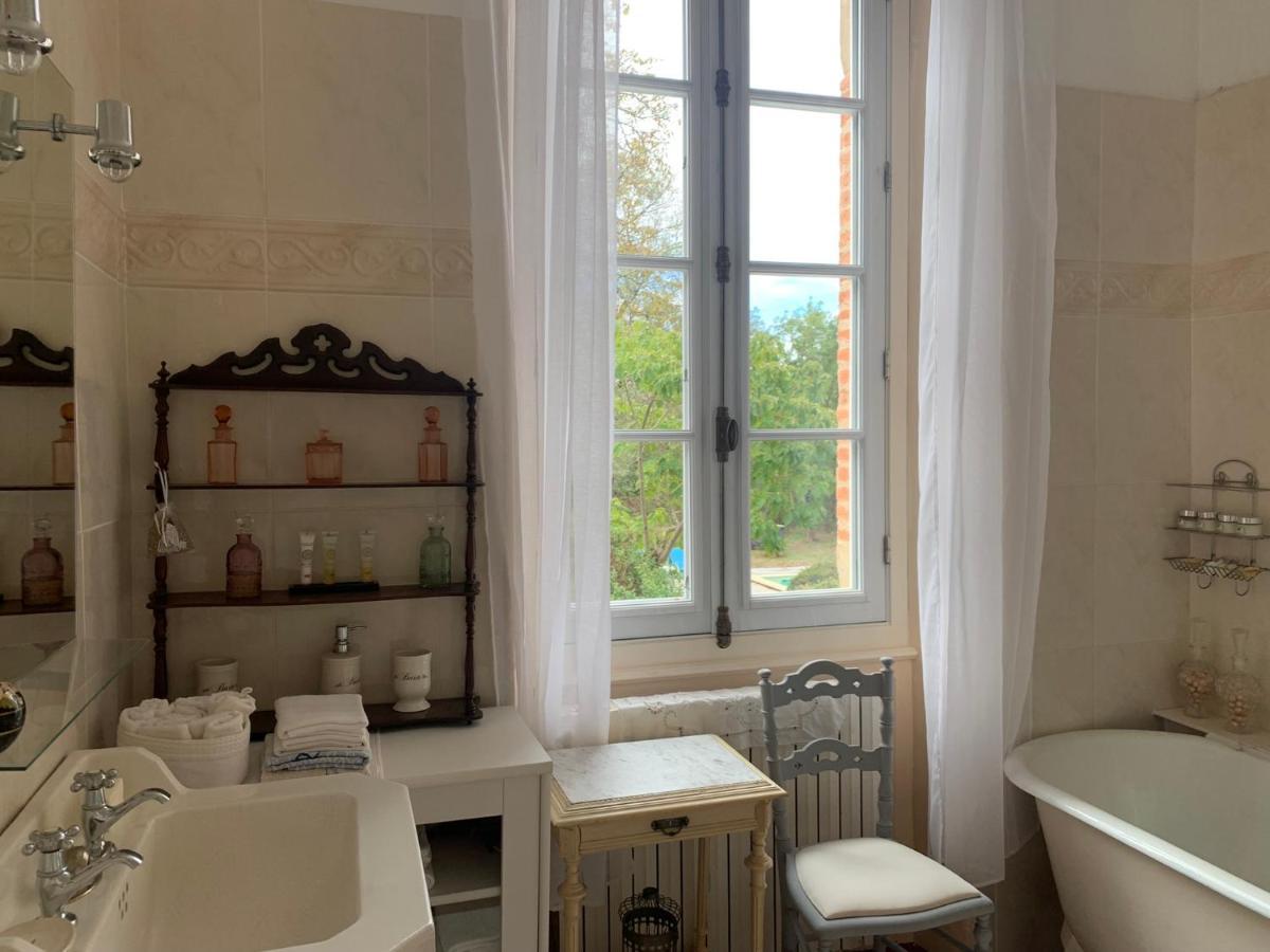 Le Moulin Du Carla Bed & Breakfast Лавор Екстериор снимка