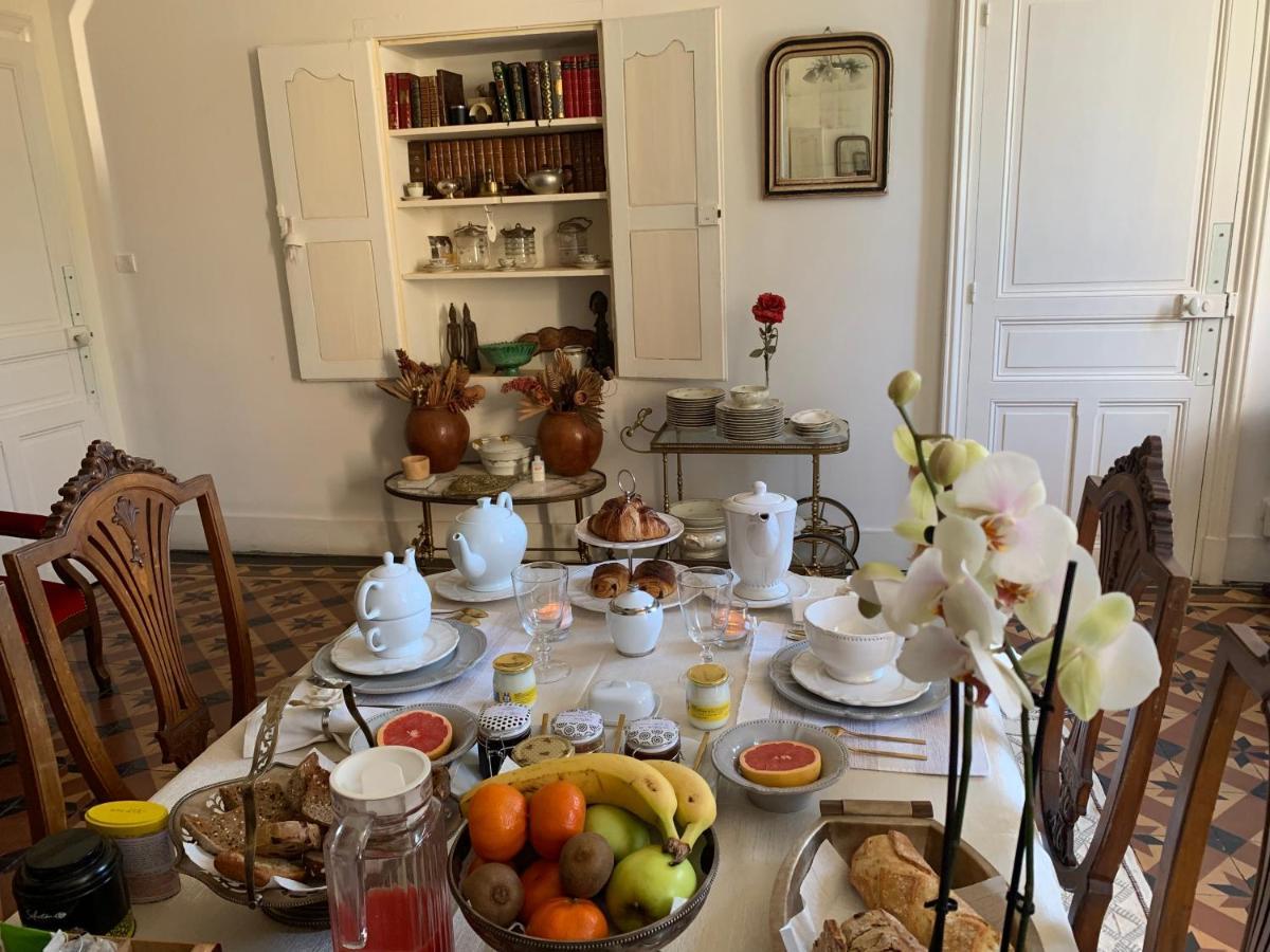 Le Moulin Du Carla Bed & Breakfast Лавор Екстериор снимка