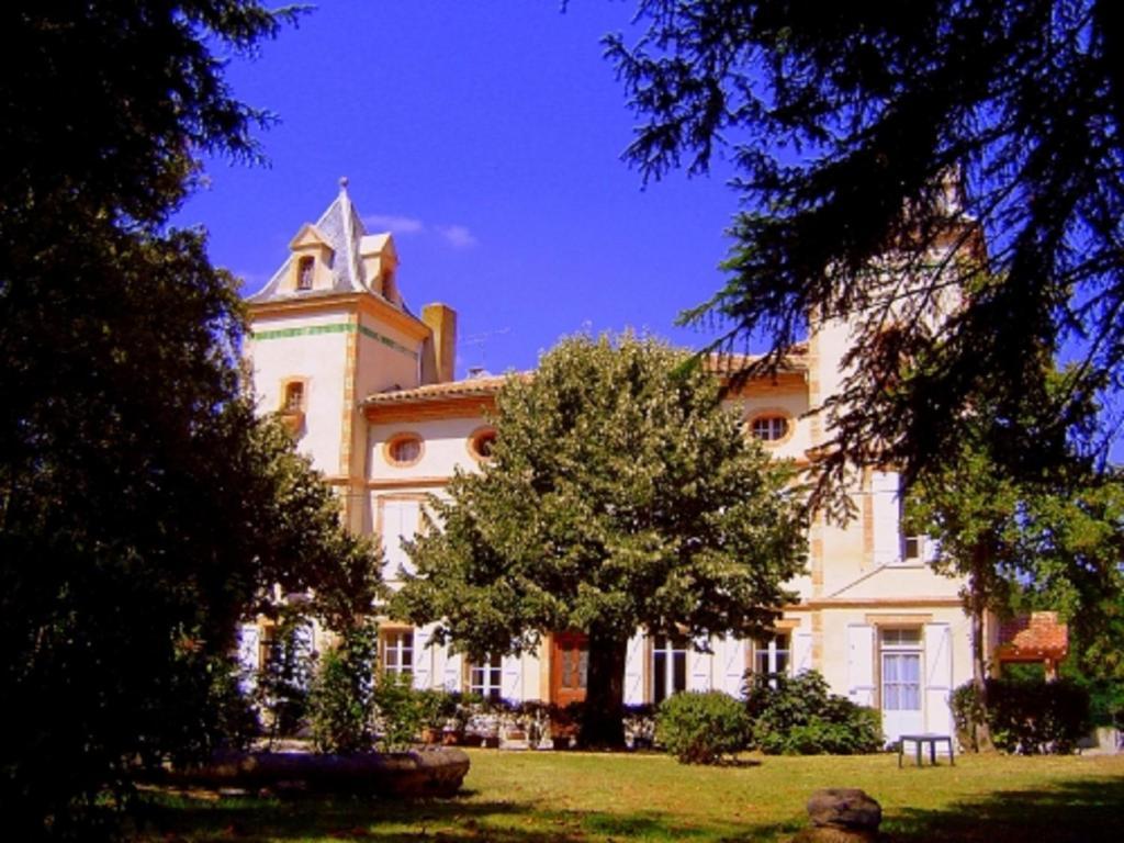 Le Moulin Du Carla Bed & Breakfast Лавор Екстериор снимка