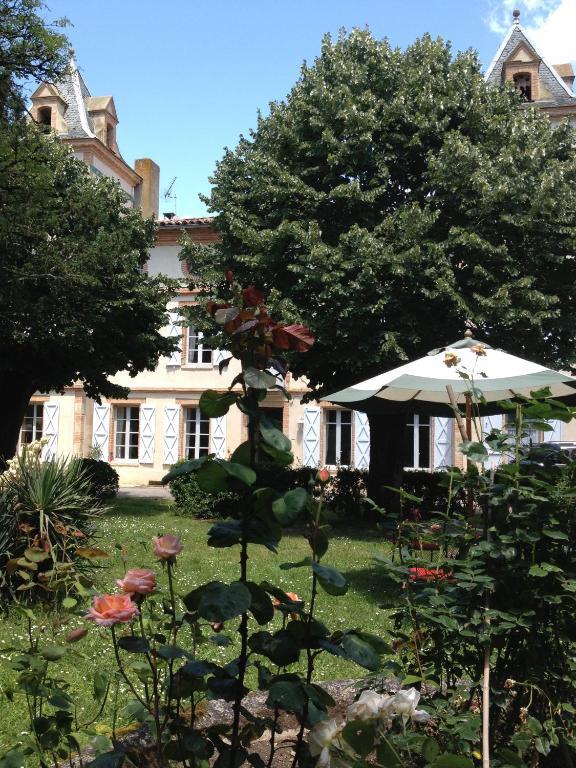 Le Moulin Du Carla Bed & Breakfast Лавор Екстериор снимка